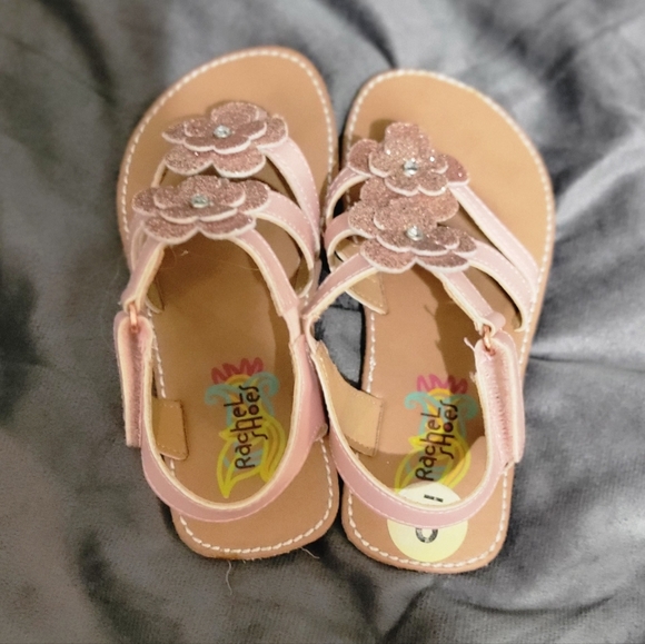 Lightly worn used sandals-rose gold - Picture 3 of 4